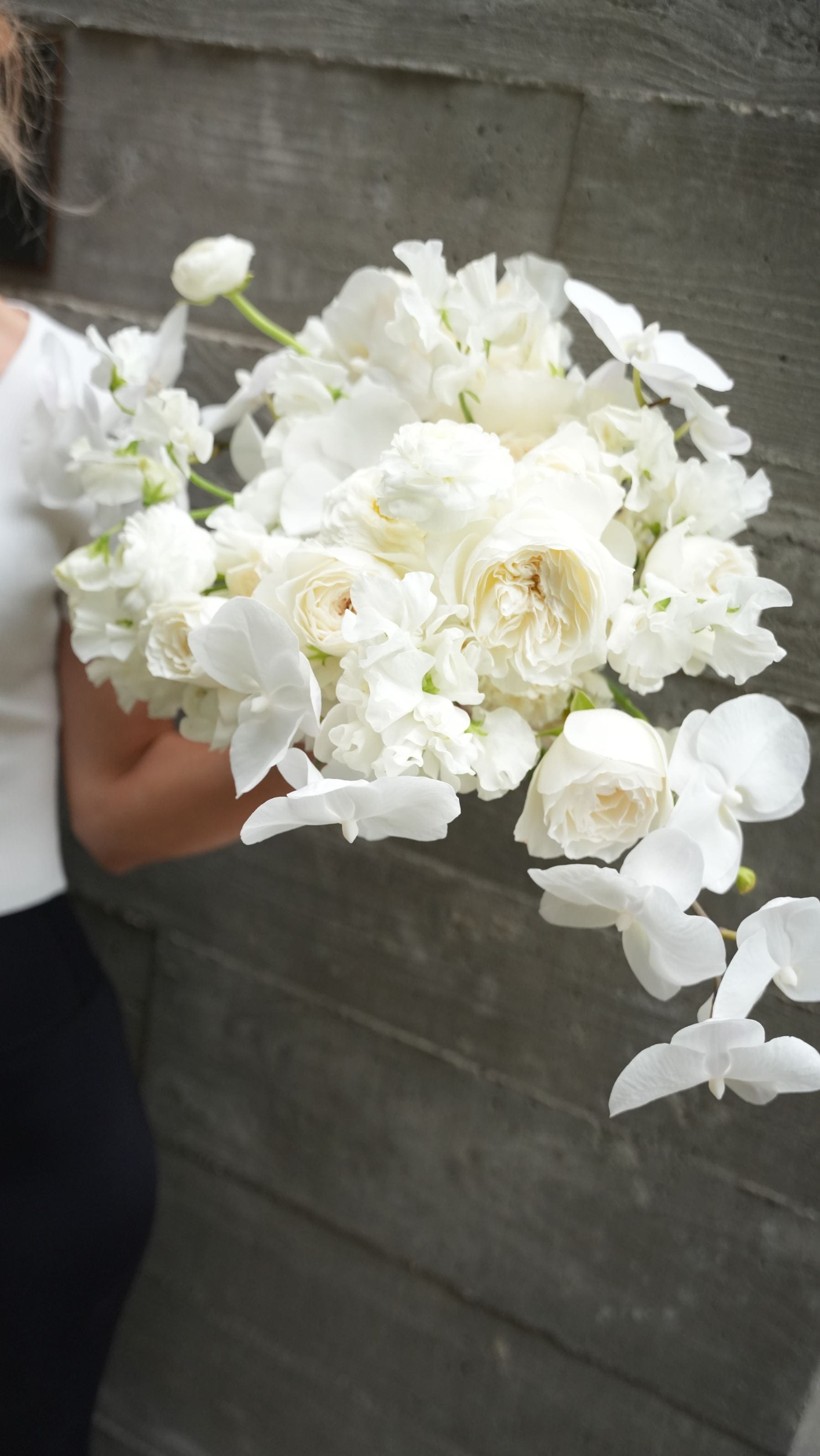 Alila Marea luxury wedding flowers by CHIC Flowers - arrangement 2
