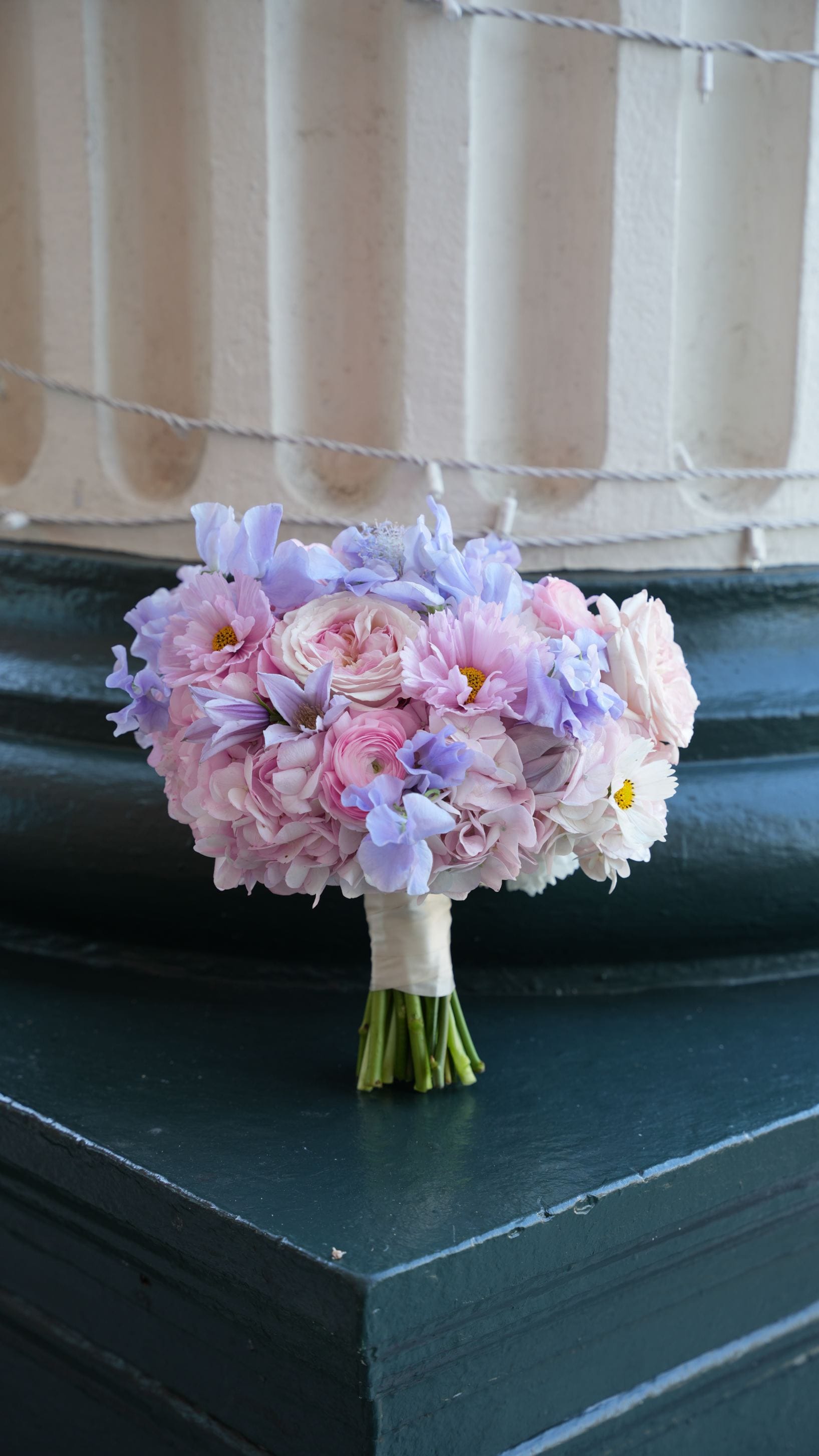 Hotel Del Coronado, CA luxury wedding flowers by CHIC Flowers - arrangement 10