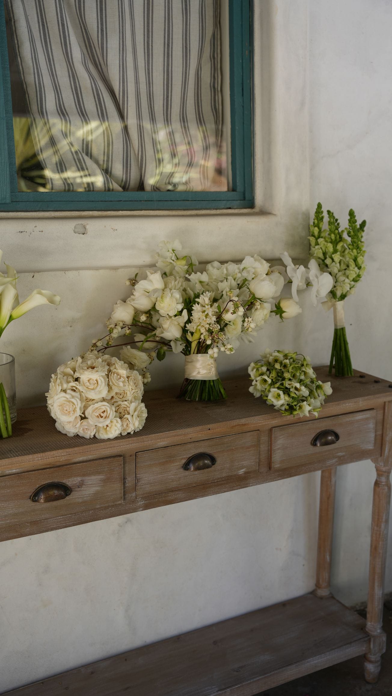 Jeune Perche, Fallbrook, CA luxury wedding flowers by CHIC Flowers - arrangement 5