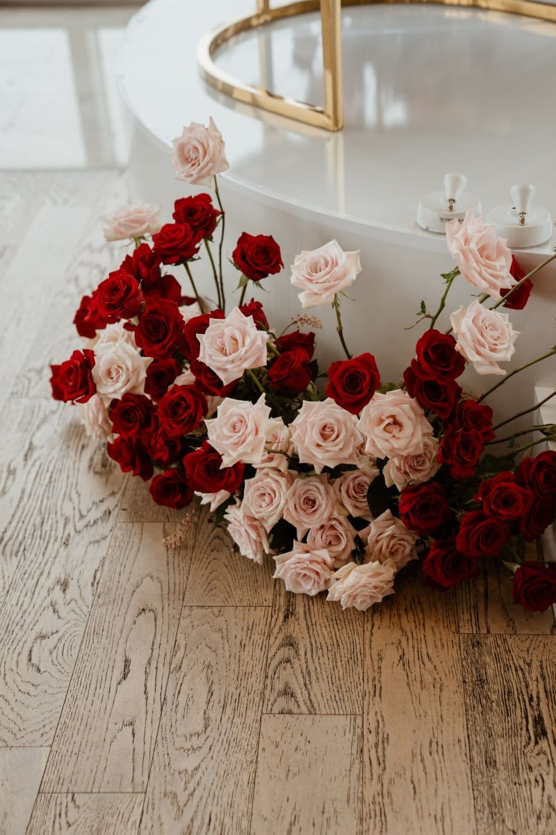 Skybox, San Diego, CA luxury wedding flowers by CHIC Flowers - arrangement 8