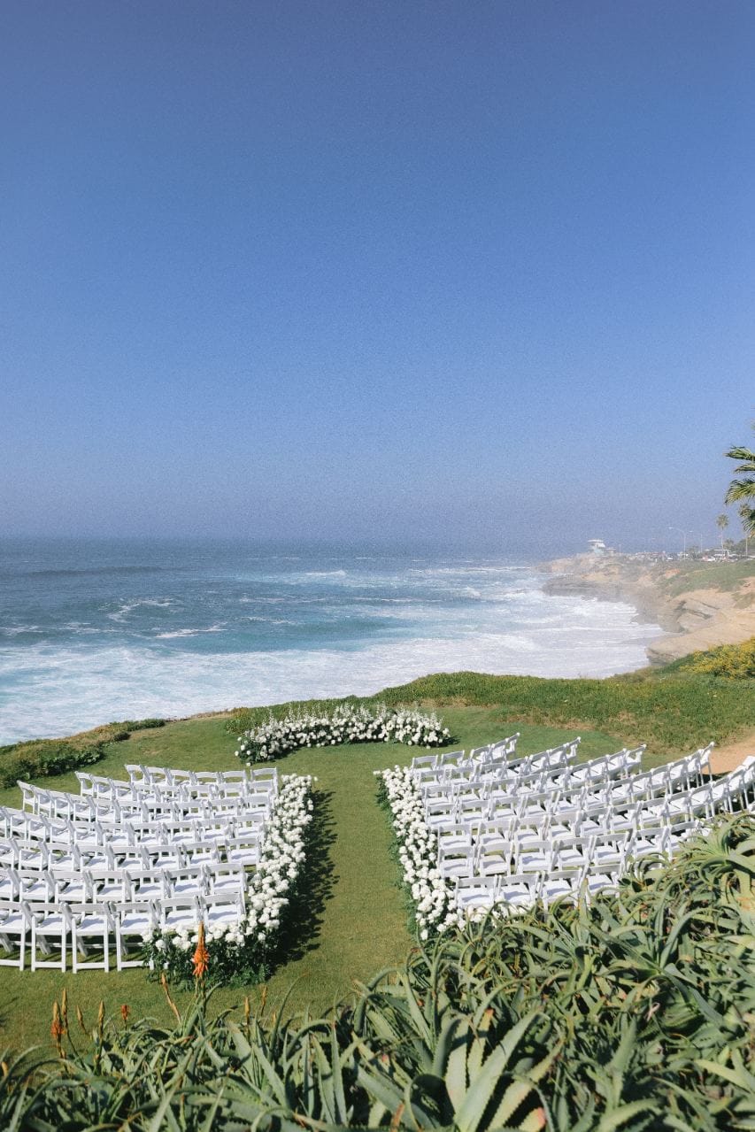 White Wedding at teh Wedding Bowl luxury wedding flowers by CHIC Flowers - arrangement 9