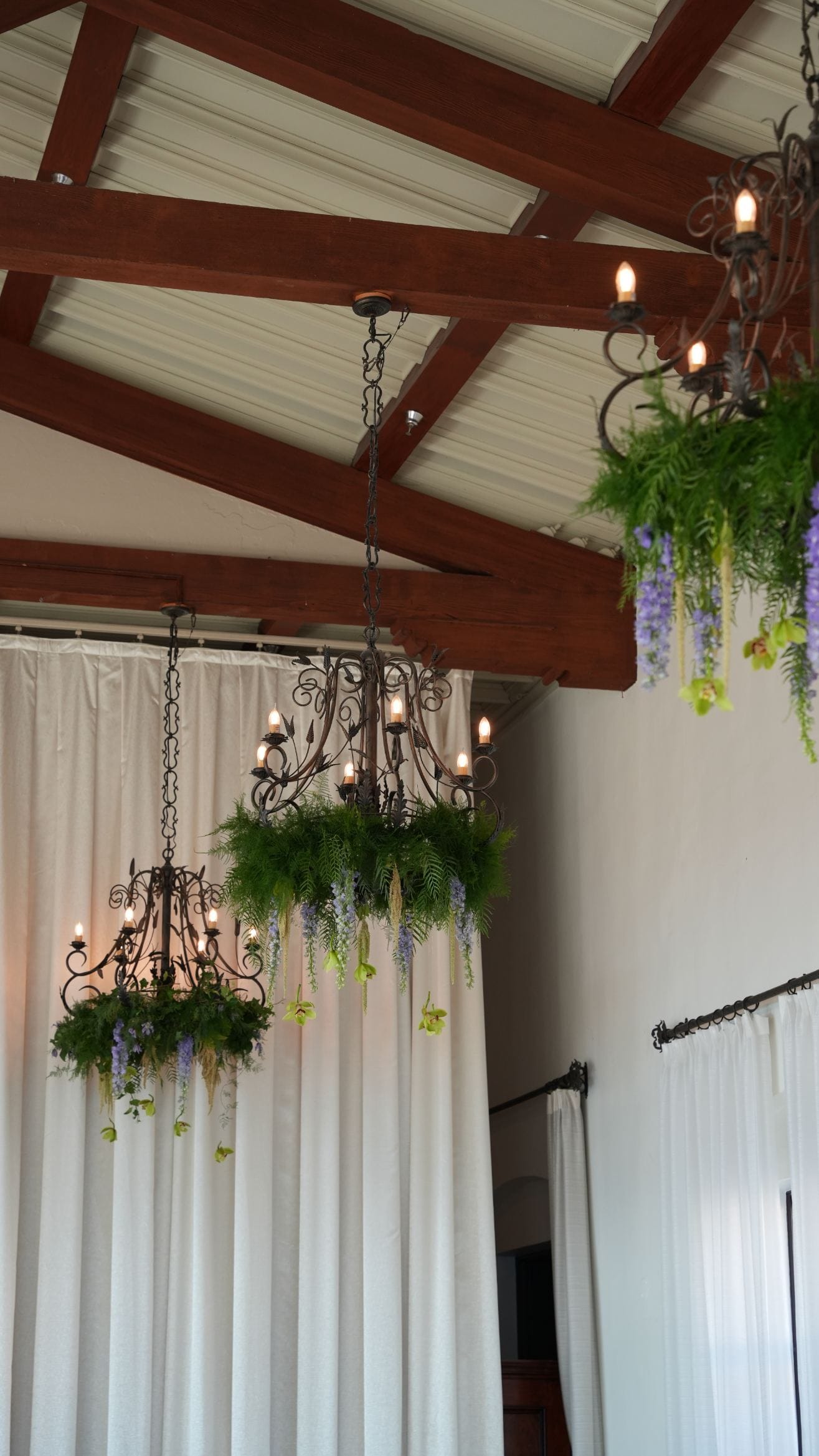 Bel Air Bay Club, Malibu , CA luxury wedding flowers by CHIC Flowers - arrangement 15