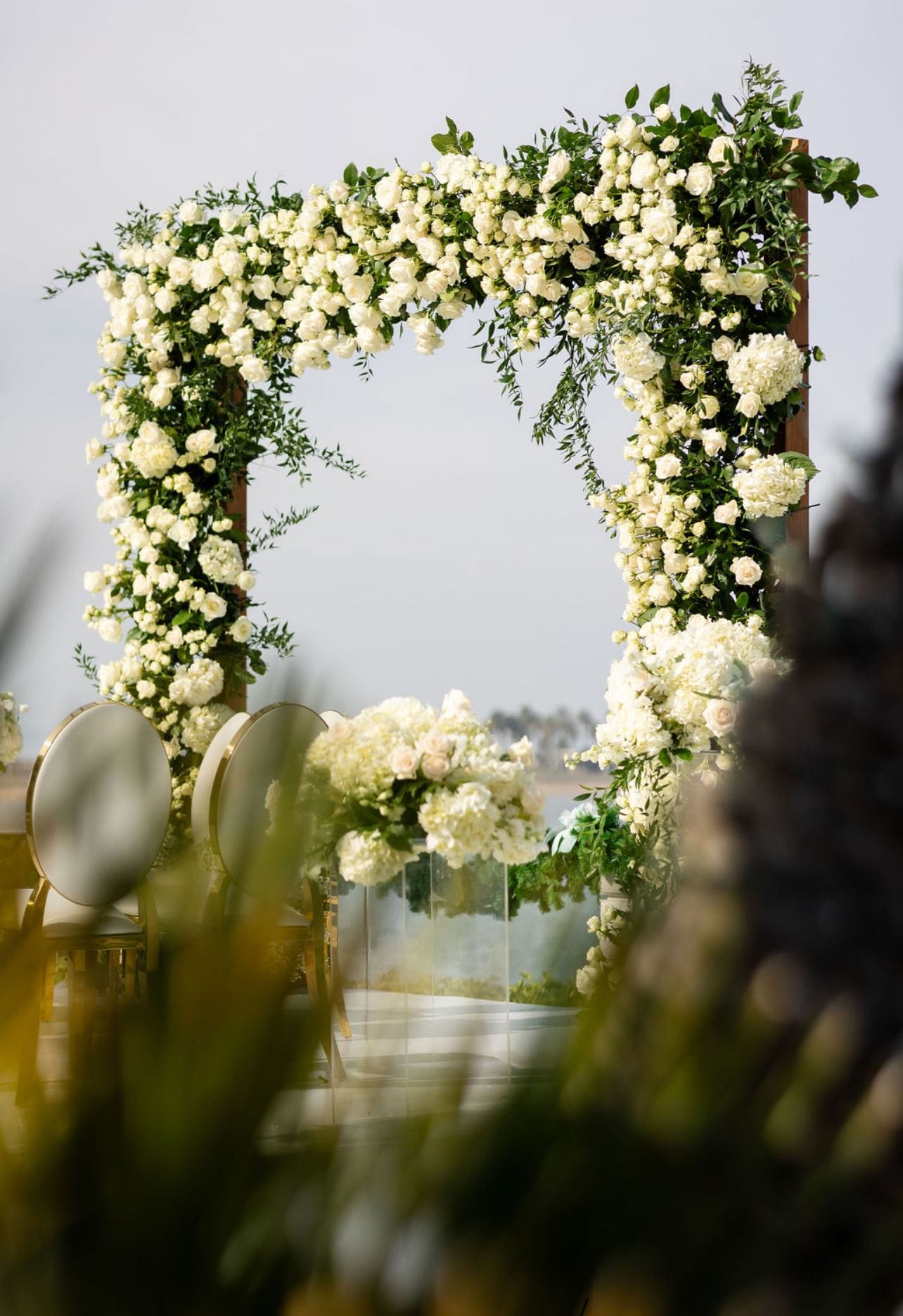 Loews Coronado Bay Resort, CA luxury wedding flowers by CHIC Flowers - arrangement 5