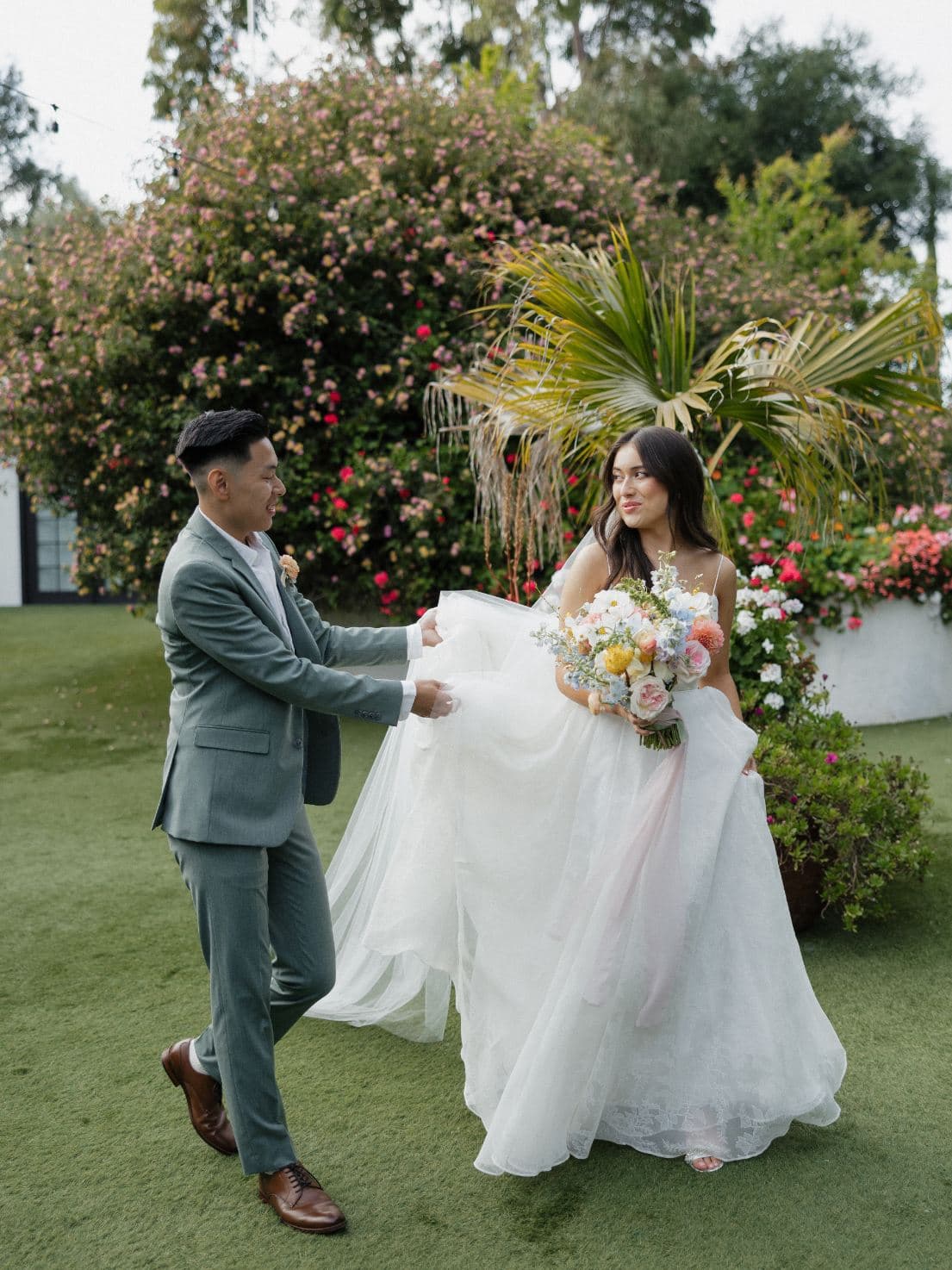 Tivoli Fallbrook, CA - Luxury wedding flowers by CHIC Flowers San Diego