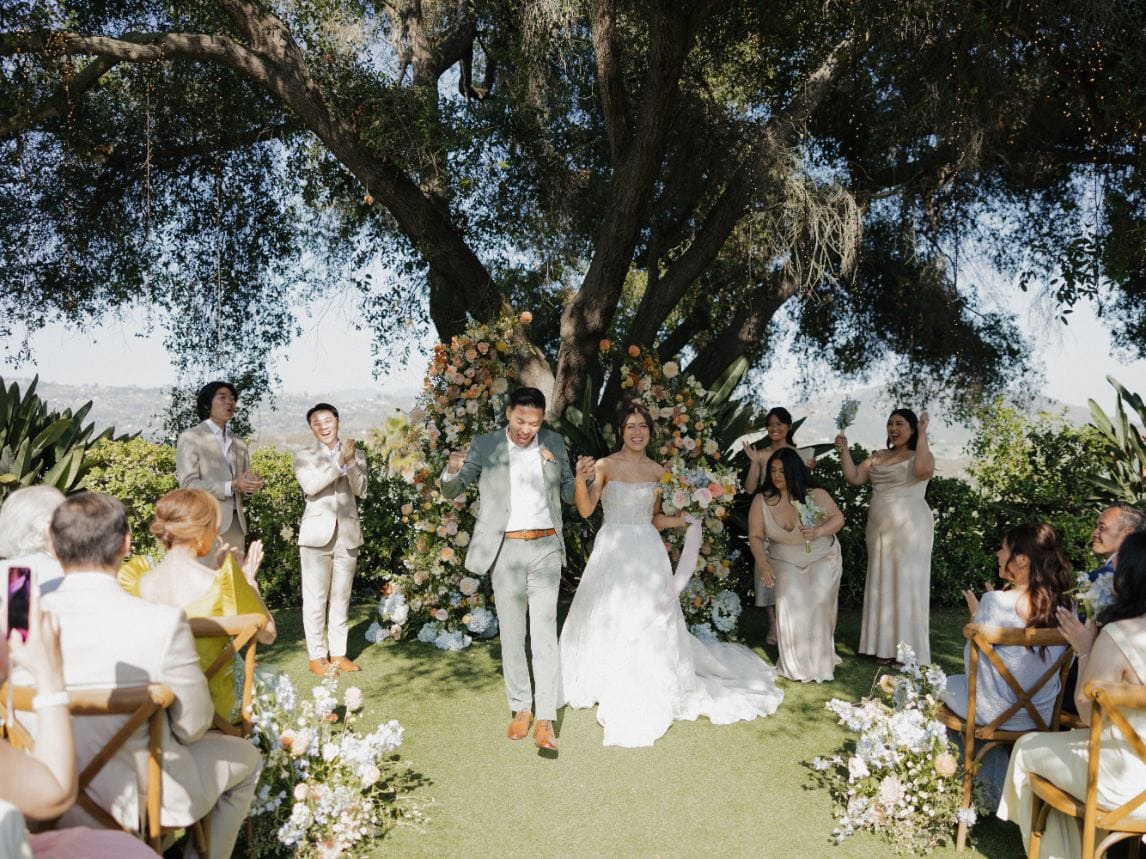 Tivoli Fallbrook, CA luxury wedding flowers by CHIC Flowers - arrangement 5