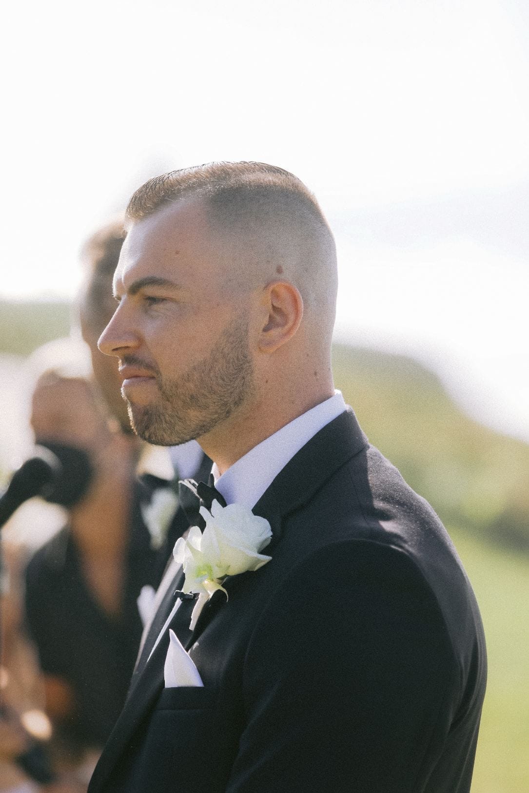 White Wedding at the Wedding Bowl luxury wedding flowers by CHIC Flowers - arrangement 10