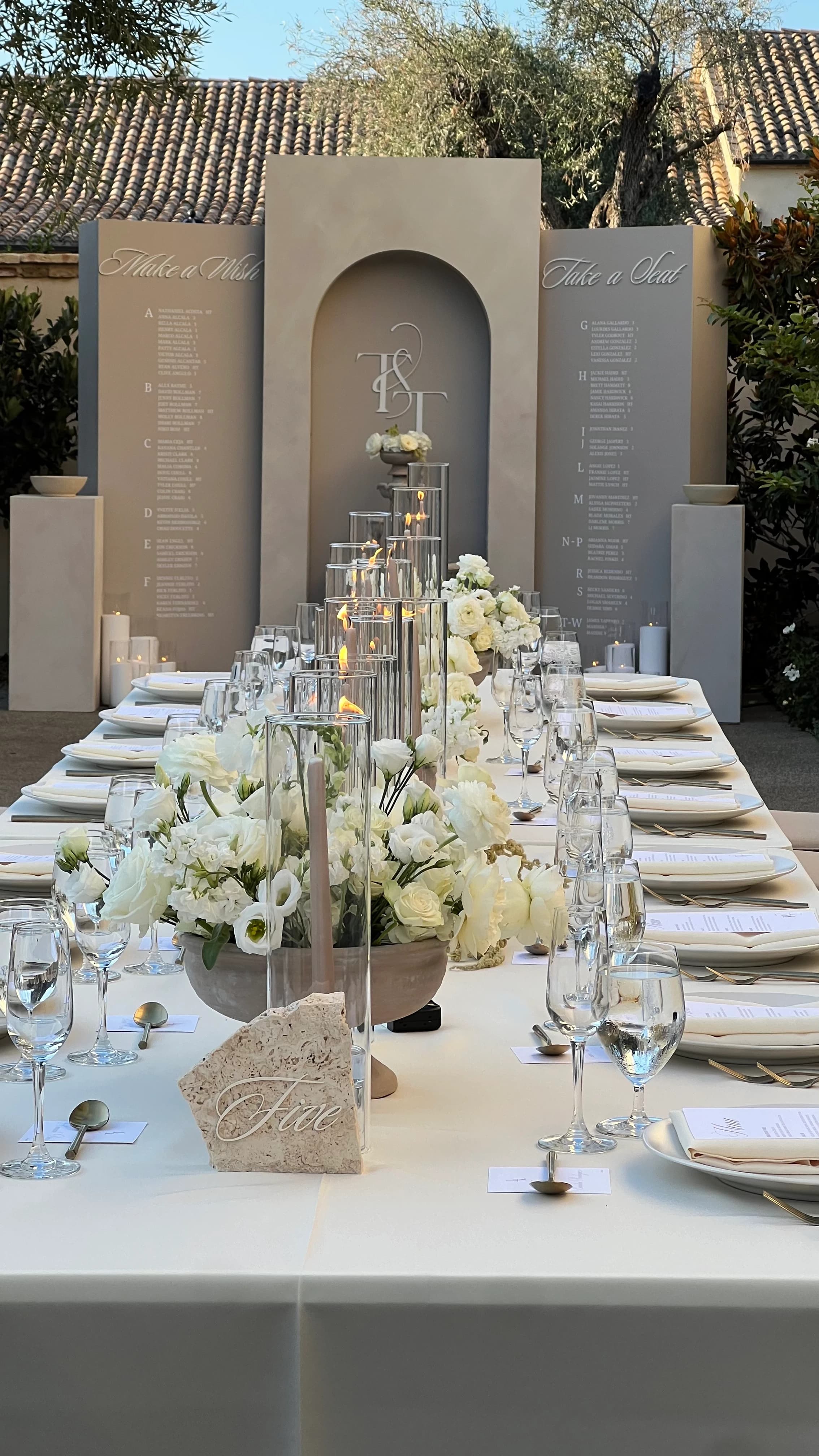 How to Build a Wedding Florist Portfolio from Zero